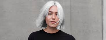 Here are pictures of this year's best haircuts and hairstyles for women with short hair. Silver Hair A Complete Guide