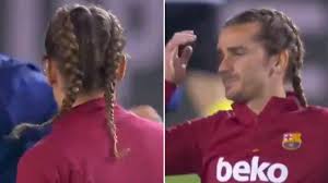 World cup hairstyles antoine griezmann s hairdresser ranks. Barcelona Forward Antoine Griezmann Now Has Braids In His Hair