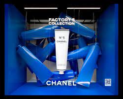 saks fifth avenue to carry chanel