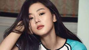 Wang ji hyun / ван чжи хён / джианна чон / 왕지현 / 전지현. Jun Ji Hyun Under Criticism For Exaggerating Her Kindness To Tenants During Coronavirus Outbreak Allkpop