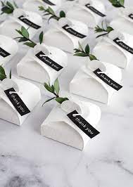 3 simple and modern diy wedding favors