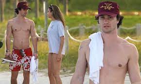 Chase Stokes shows off his toned physique as he and his Outer Banks  co-stars ring in the New Year | Daily Mail Online