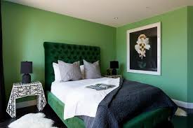 emerald green velvet tufted sleigh bed