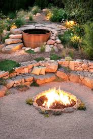 12 Naturally Beautiful Hot Tubs