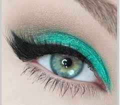 green eye makeup beauty