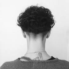 Looking to try this short cut once and for all? 30 Mushroom Haircuts That You Can Actually Pull Off Menhairstylist Com