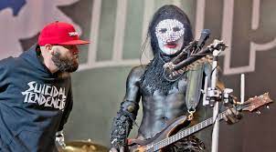 Limp bizkit is currently touring across 10 countries and has 31 upcoming concerts. Limp Bizkit Tickets Limp Bizkit Concert Tickets And Tour Dates Stubhub