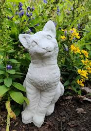 Sculptures Concrete Cat Face Up