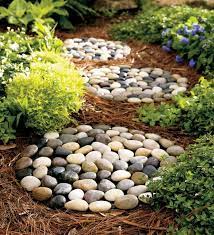 garden model with pebbles in 26