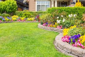 12 Simple Front Yard Landscaping Ideas