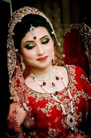beautiful and pretty bridal makeup