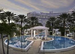review of fontainebleau miami beach