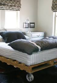 Diy Pallet Bed With Wheels Fai