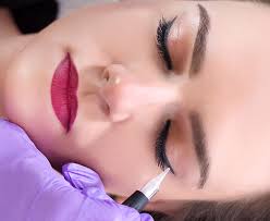 eyeliner training om spa microblading
