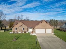 homes in beavercreek oh with