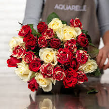 According to professional wedding planners, flowers are amongst the. Delivery Of Rose Bouquets Anywhere In Germany Aquarelle