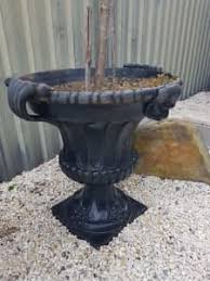 cast iron urns garden gumtree