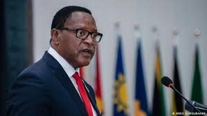 malawi s president bans himself and