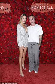 Find valentina ferrer stock photos in hd and millions of other editorial images in the shutterstock collection. J Balvin And Girlfriend Valentina Ferrer Announce They Are Expecting First Child Together Fr24 News English