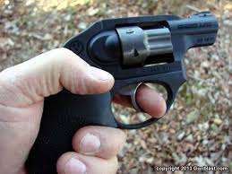 compact ruger lcr 22 magnum pocket revolver