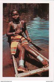 Other & unclassified - L-470 Suriname South America Young Nude Bushnegro  Woman in Boat Postcard