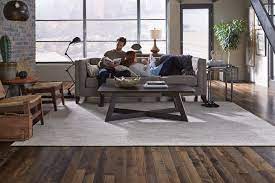 File a complaint and get your issue resolved. Whole Flooring Company