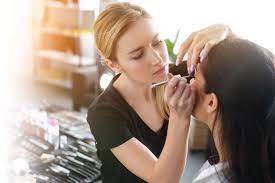 professional makeup courses cles