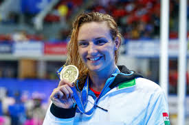 Katinka hosszú is a hungarian swimmer who has competed at the 2004, 2008, 2012 and 2016 olympic games. Elete Legnehezebb Eveben Is Vilagsztar Maradt Hosszu Katinka