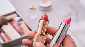 5 diffe ways to use your lipstick