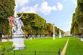 luxembourg gardens in 6th