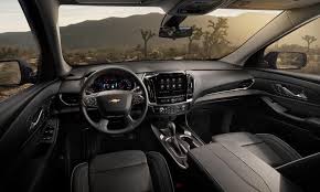 2023 chevy traverse review interior
