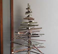 Berbicara soal dekorasi natal pasti yang langsung terpikirkan adalah pohon cemara dengan ingin membuat dekorasi natal yang beda dan antiribet? Tren Untuk Dekorasi Natal Dari Bambu Beauty Glamorous