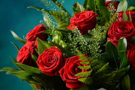 red roses bouquet for valentine day