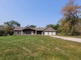 1525 t ave boone ia 50036 zillow