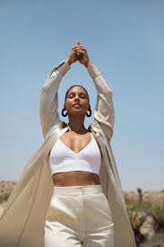 Alicia keys is a grammy award winning legendary singer, pianist, actress, philanthropist, author and more. Alicia Keys Launches Her Lifestyle Beauty Line Keys Soulcare