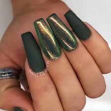 This asymmetric nail design looks like a piece of modern art. Pin By Kira Sanders On Nails Green Nails Gold Nails Green Nail Art
