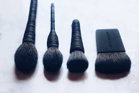 what makeup brushes you really need