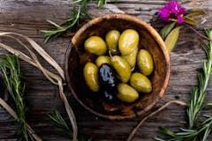 What happens if you eat olives everyday?