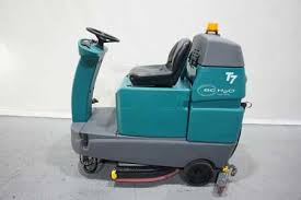 used tennant cleaning machines