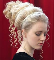 lovely and mesmerizing greek hairstyles