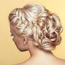 beaux updos laches coiffure avec tresse frisur hochgesteckt geflochtene frisuren brautjungfern frisuren