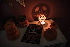 Book Review – Long Live the Pumpkin Queen by Shea Ernshaw – Yipee ki-yay,  motherbooker