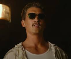 Sunglasses Miles Teller in Top Gun: Maverick