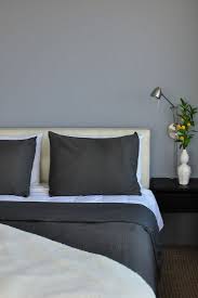 How To Decorate A Bedroom With Grey Walls