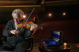 Now you can try using the bow on the strings. Learn About Violin Bow Hold Best Bow Technique And Itzhak Perlman S Tips For Bow Technique 2021 Masterclass