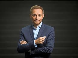 Christian confirmed this in an interview with a magazine by saying the new woman at his side is a journalist, and they have seen each other. Warum Sind Sie Ein Jager Fdp Chef Christian Lindner Im Interview