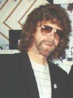 The elder, laura lynne, was born in december 1979, while his younger daughter, stephanie. Jeff Lynne Filmweb