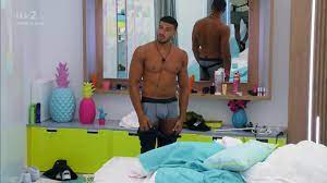 Tommy Fury naked - lingerie in Love Island S05
