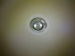 light bulb from recessed light fixture