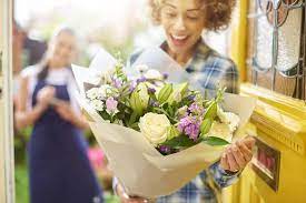 102 reviews of ftd flowers i ordered flowers for my mom's birthday in advance & specifically picked them to be delivered on the 12th. Cheap Flower Delivery Prices Teleflora Vs 1800flowers Vs Proflowers Vs Ftd Cheapism Com